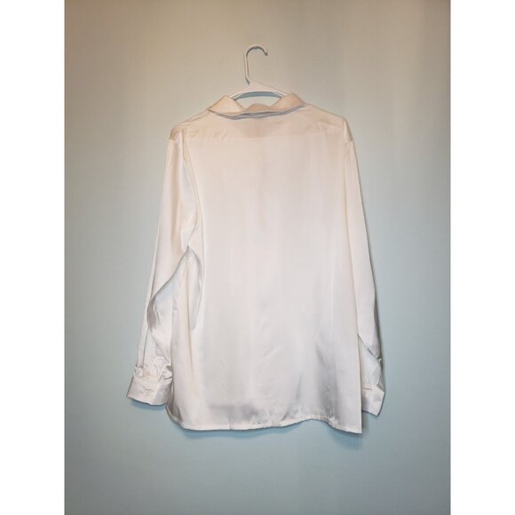 Escalier Womens Sz L Blouse Hidden Button Front Long Sleeve White Silky Top NWT - Picture 4 of 9